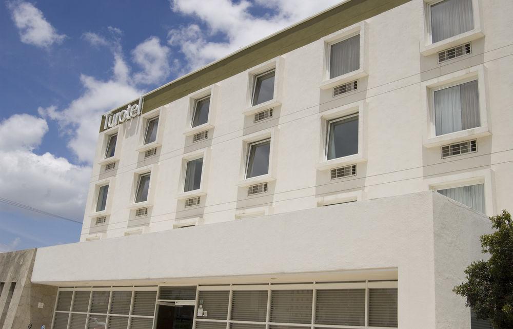 Fato Hotel Queretaro Bagian luar foto