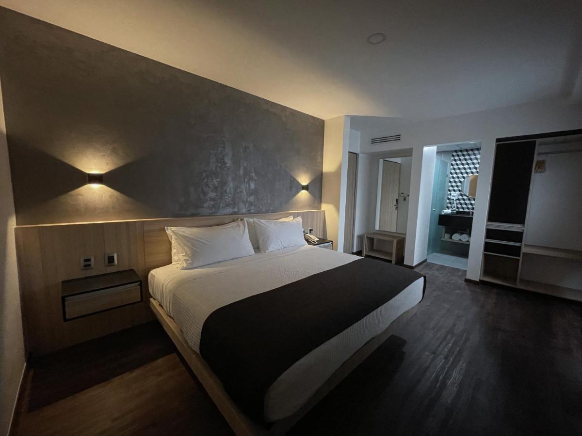 Fato Hotel Queretaro Bagian luar foto