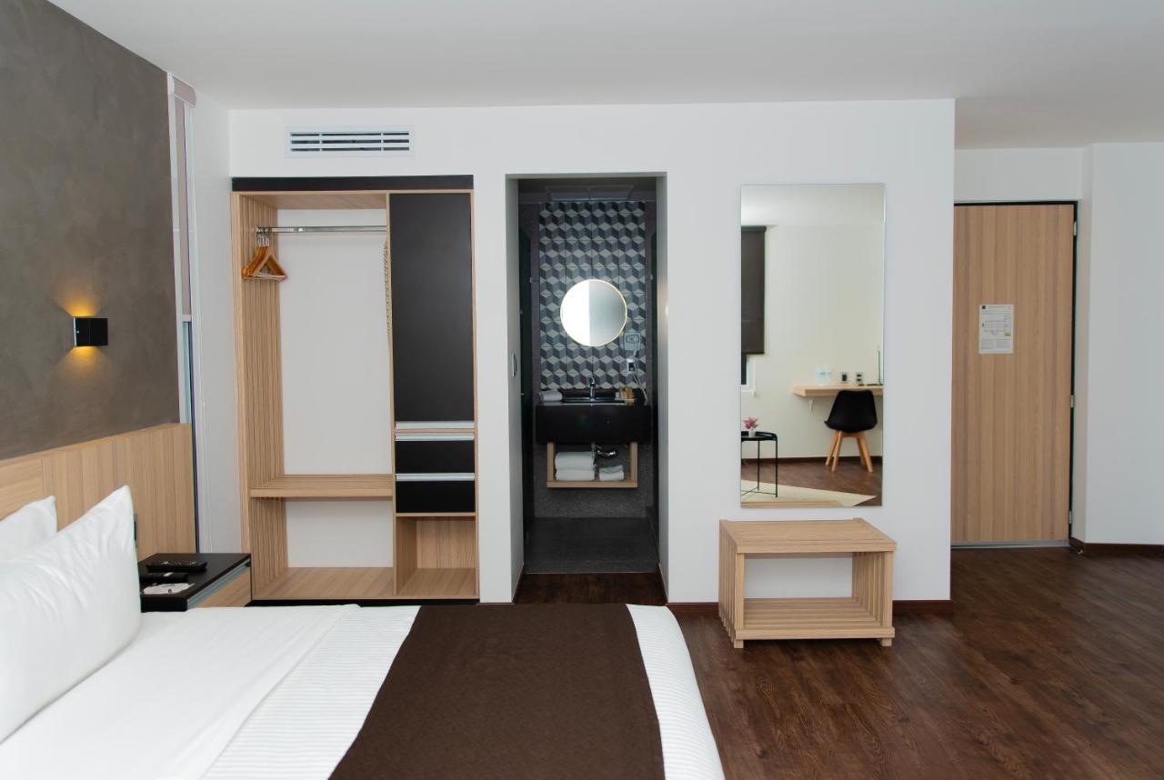 Fato Hotel Queretaro Bagian luar foto