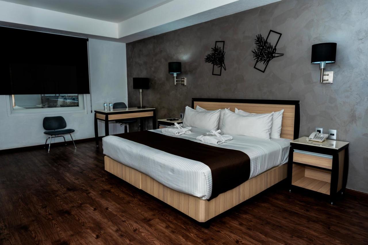 Fato Hotel Queretaro Bagian luar foto